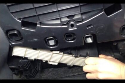 Wymiana filtra kabinowego Audi A4 B8