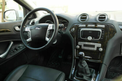 Wymiana filtra kabinowego Mondeo MK4