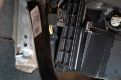 Wymiana filtra kabinowego Volvo V50