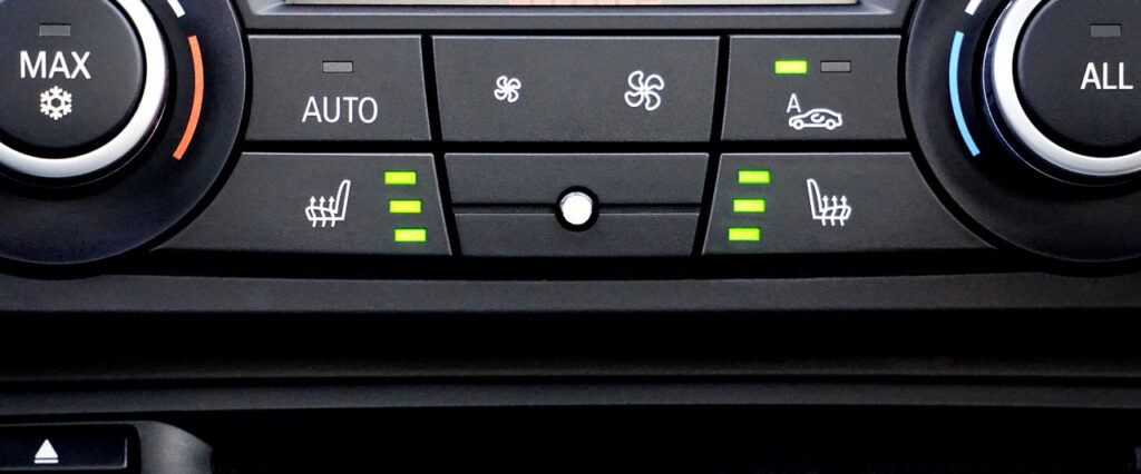 Przegląd klimatyzacji w samochodzie cena, znaczenie i praktyczne wskazówki