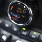 Serwis klimatyzacji w samochodzie przegląd, gwarancja i zasady utrzymania układu