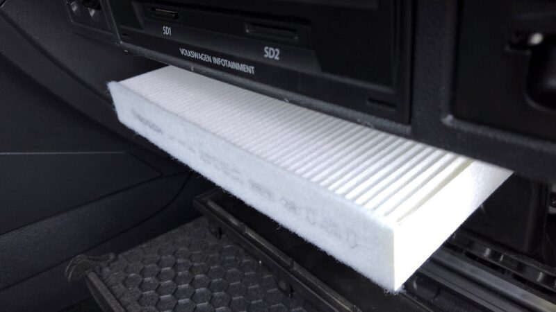 Wymiana filtra kabinowego Golf 7