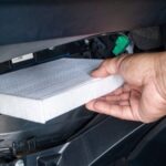 Wymiana filtra kabinowego Passat B6