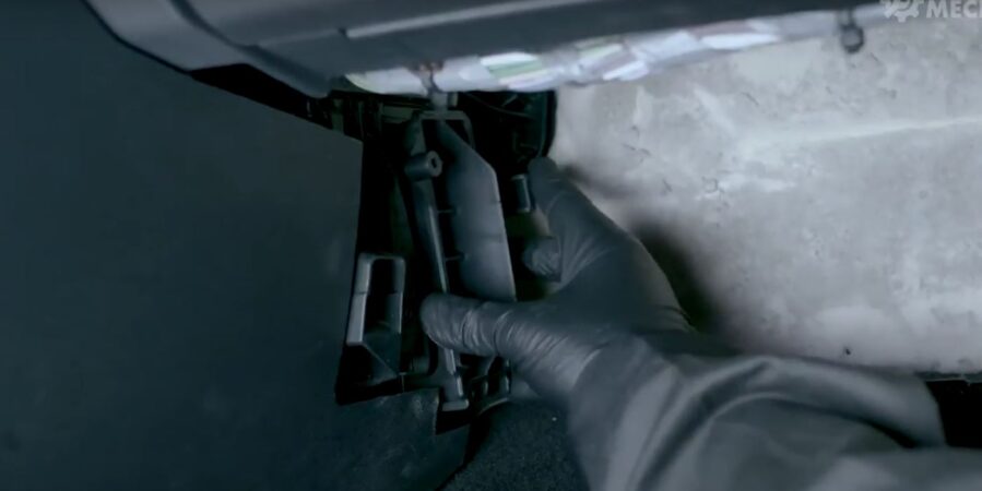 Wymiana filtra kabinowego Renault Captur