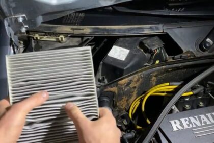 Wymiana filtra kabinowego Renault Clio IV