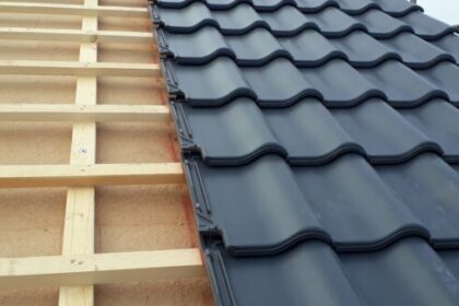 montaż blachy trapezowej