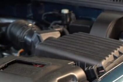 Jak wymienić filtr powietrza w VW GOLF 4