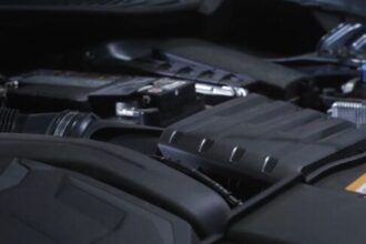 Jak wymienić filtr powietrza w Volkswagen T-Roc