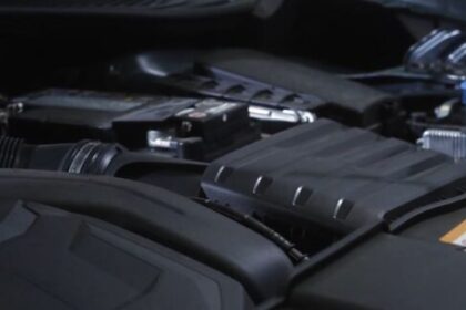 Jak wymienić filtr powietrza w Volkswagen T-Roc