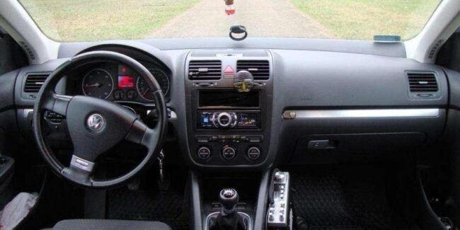 Wymiana filtr kabinowego Volkswagen VW Jetta 1k