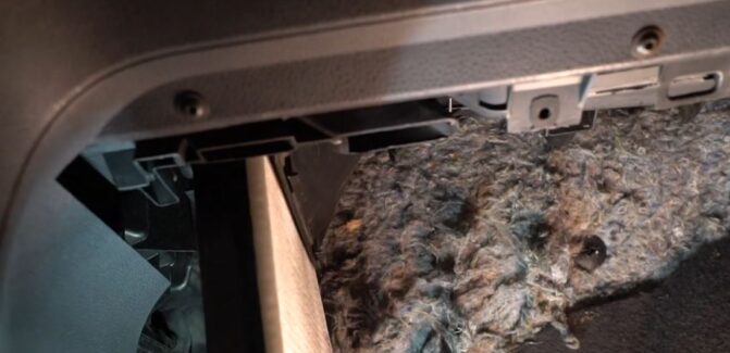 Wymiana filtr kabinowego Volkswagen VW Polo 4