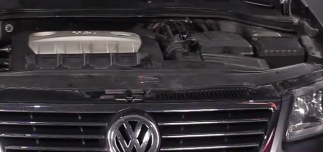 Wymiana filtr powietrza VW PASSAT B6 3C