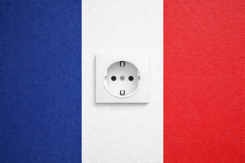 gniazdko elektryczne we Francji typ F