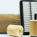 różne typy filtrów powietrza samochodów osobowych